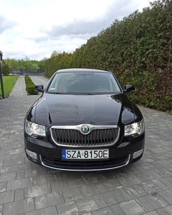 Skoda Superb cena 52000 przebieg: 166623, rok produkcji 2013 z Myszków małe 172